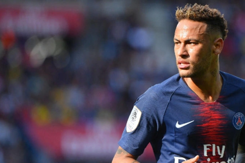 KİV: Barselona Neymarın keçidini həll edib