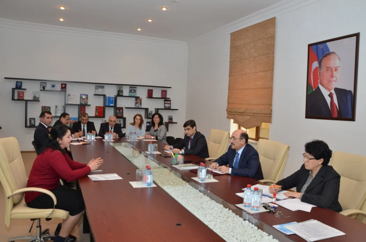 Əbülfəs Qarayev: Kitabxanalarda elektron ədəbiyyatın daha geniş tətbiqi istənilir