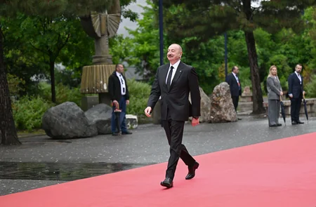 İlham Əliyev Tiranada “Avropa Siyasi Birliyi”nin 6-cı Zirvə toplantısının açılış mərasimində iştirak edib - YENİLƏNİB
