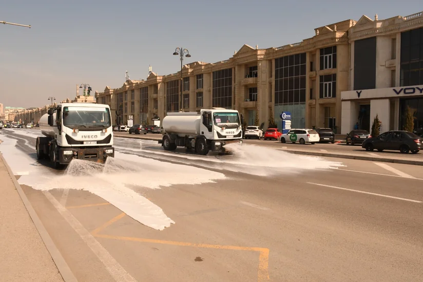 Bakının 551 əsas küçə və prospekti yuyulub - YENİLƏNİB