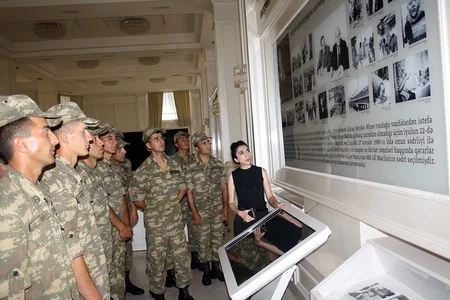 Azərbaycanın hərbi hissələrində bayram tədbirləri keçirilir
