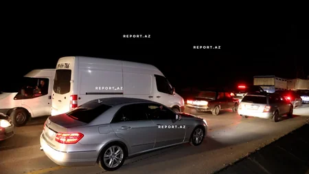 Bakı Kənar Dairəvi-1 avtomobil yolunun sol tərəfindəki yamacda uçqun olub