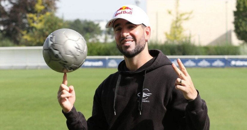Dünya çempionu olmuş məşhur fristayler minifutbol üzrə mundial üçün Bakıya gəlib