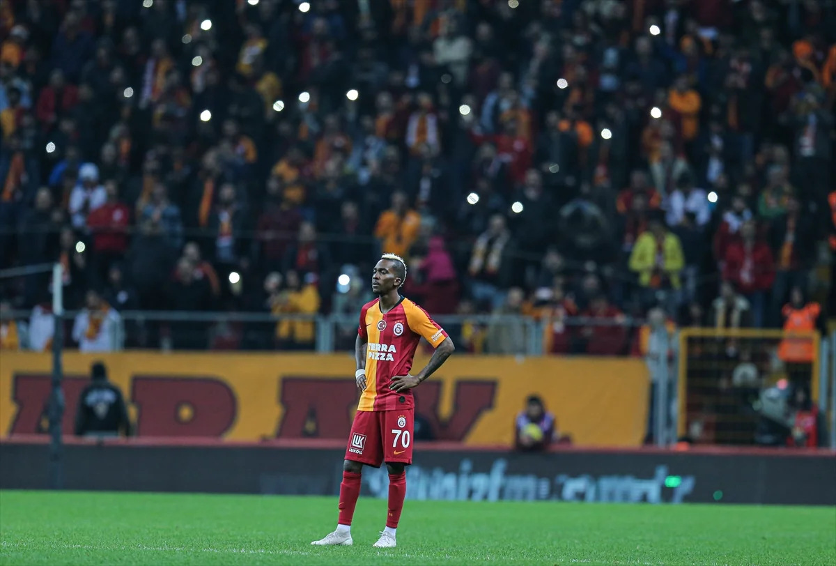 Afrikalı hücumçu Qalatasarayla vidalaşdı - RƏSMİ