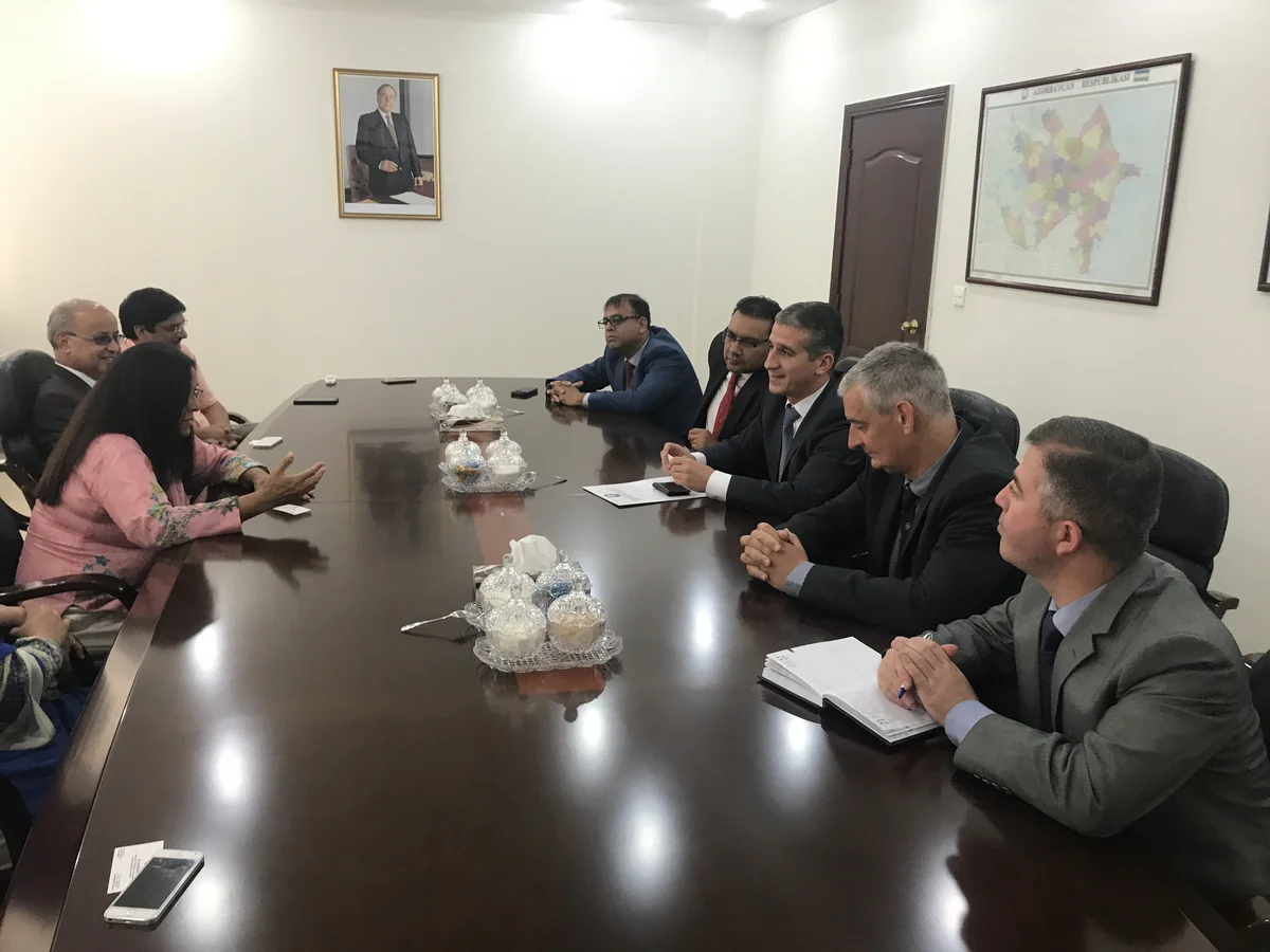 Səfir Əli Əlizadə Pakistanda səfərdə olan Britaniya parlamentinin deputatları ilə görüşüb