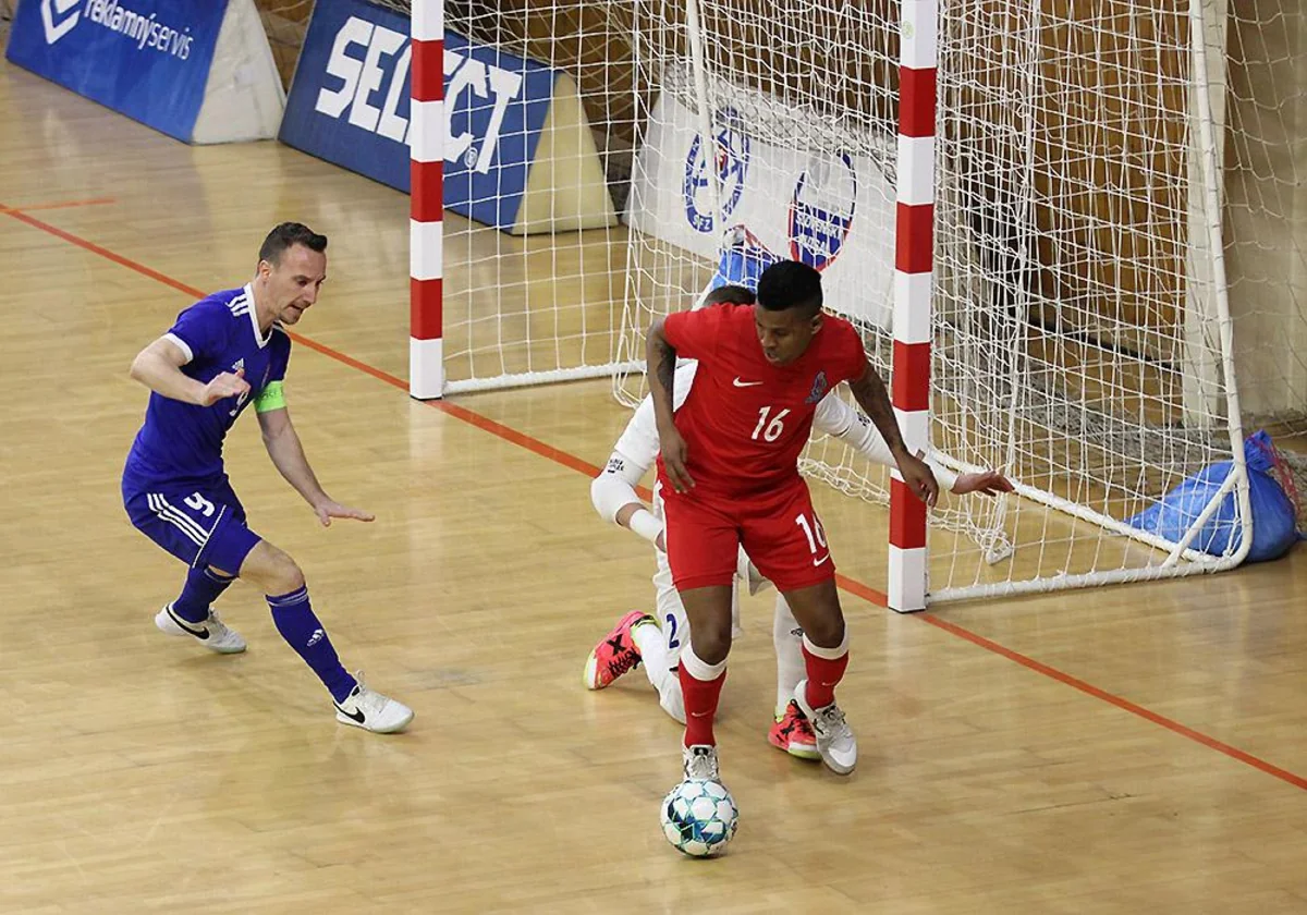 Millimizin oyunçusu: Bir xalı da qənimət saymaq olar