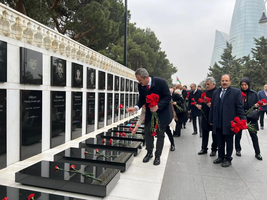 Türkiyənin təhsil naziri Azərbaycana gəlib