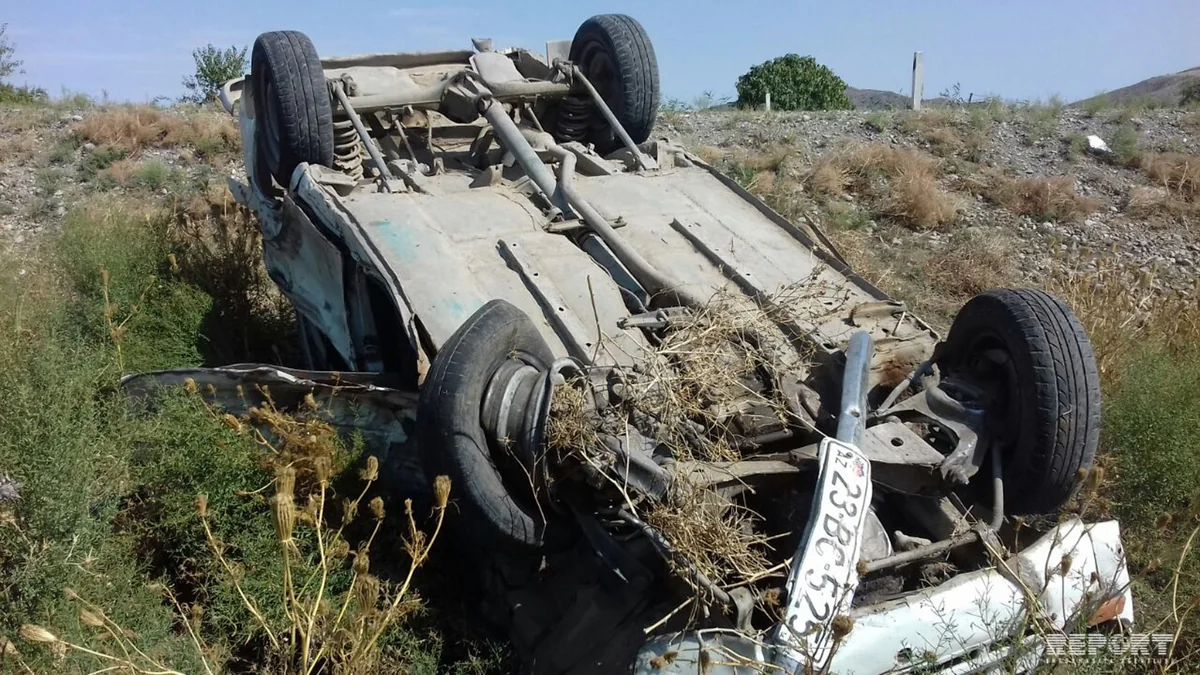 Sabirabadda yol qəzası baş verib, ata və oğlu xəsarət alıb - YENİLƏNİB