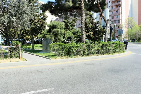 Bakıda piyada zolağının dekorativ kollara doğru çəkilişi nəzarətə götürülüb