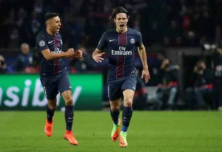 ПСЖ разгромил Барселону в первом матче 1/8 финала Лиги чемпионов - ВИДЕО