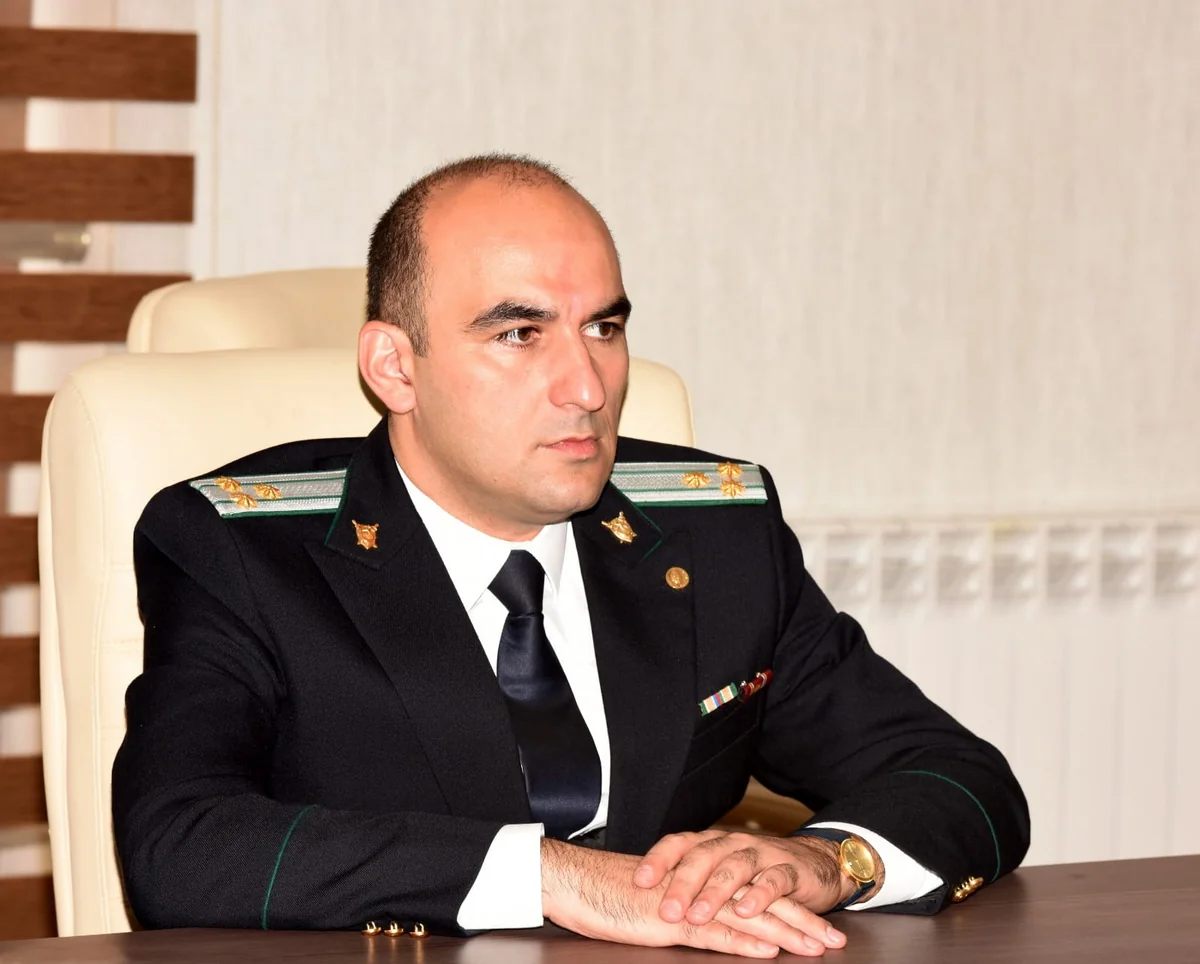 DSX rəisi Firad Əliyevi təltif edib