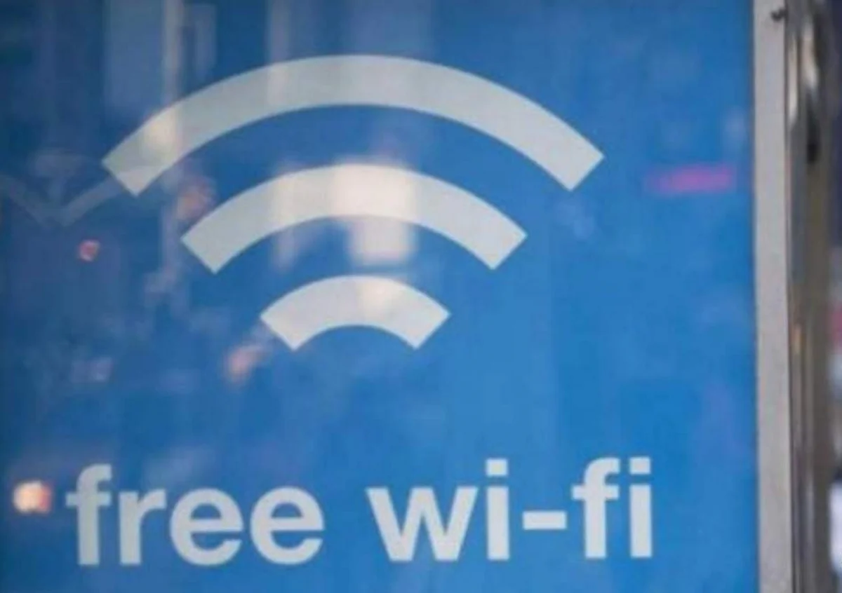 Facebook намерен ввести функцию поиска бесплатного Wi-Fi