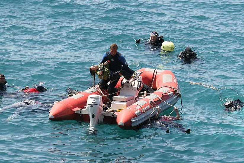 Britain detains a record number of migrants crossing channel