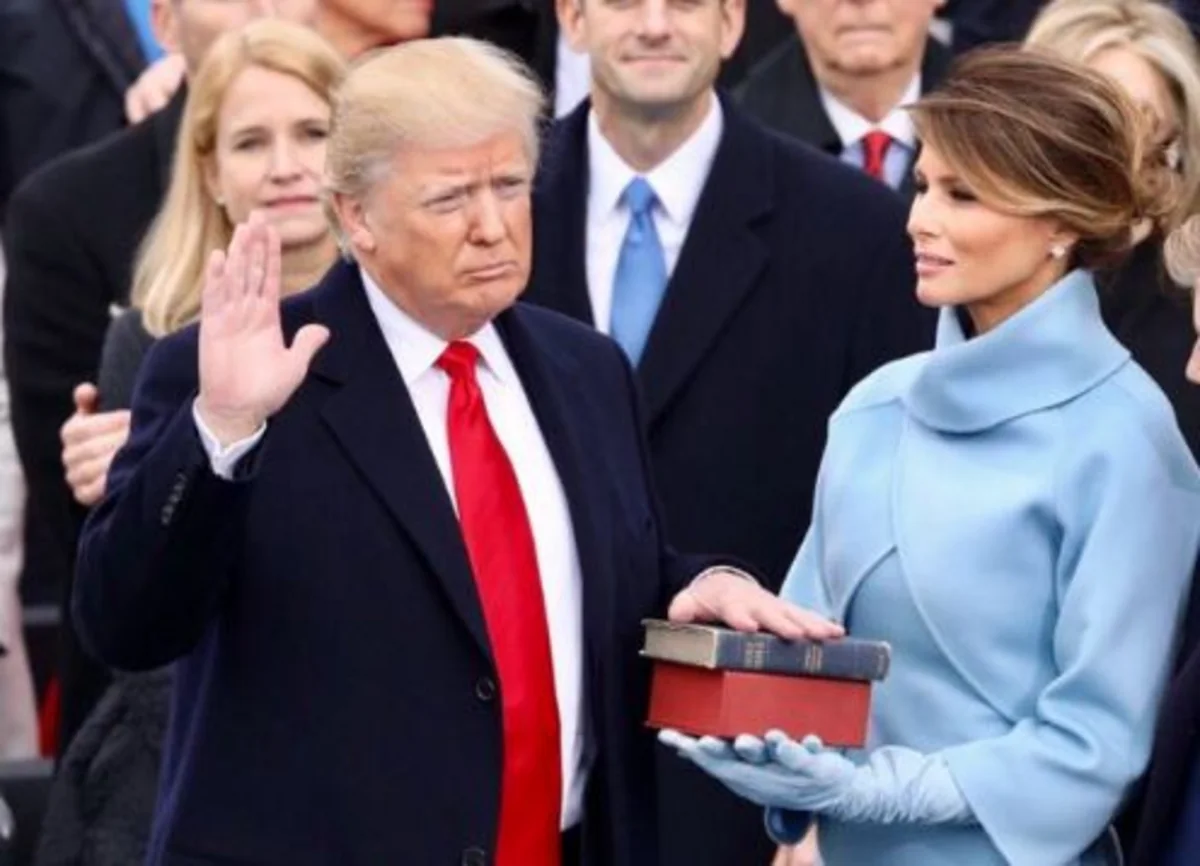 Меланья Трамп опубликовала первый твит в качестве первой леди