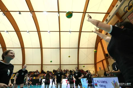 Azərbaycan voleybolçuları 29 fevralı bayram günü kimi qeyd etdi
