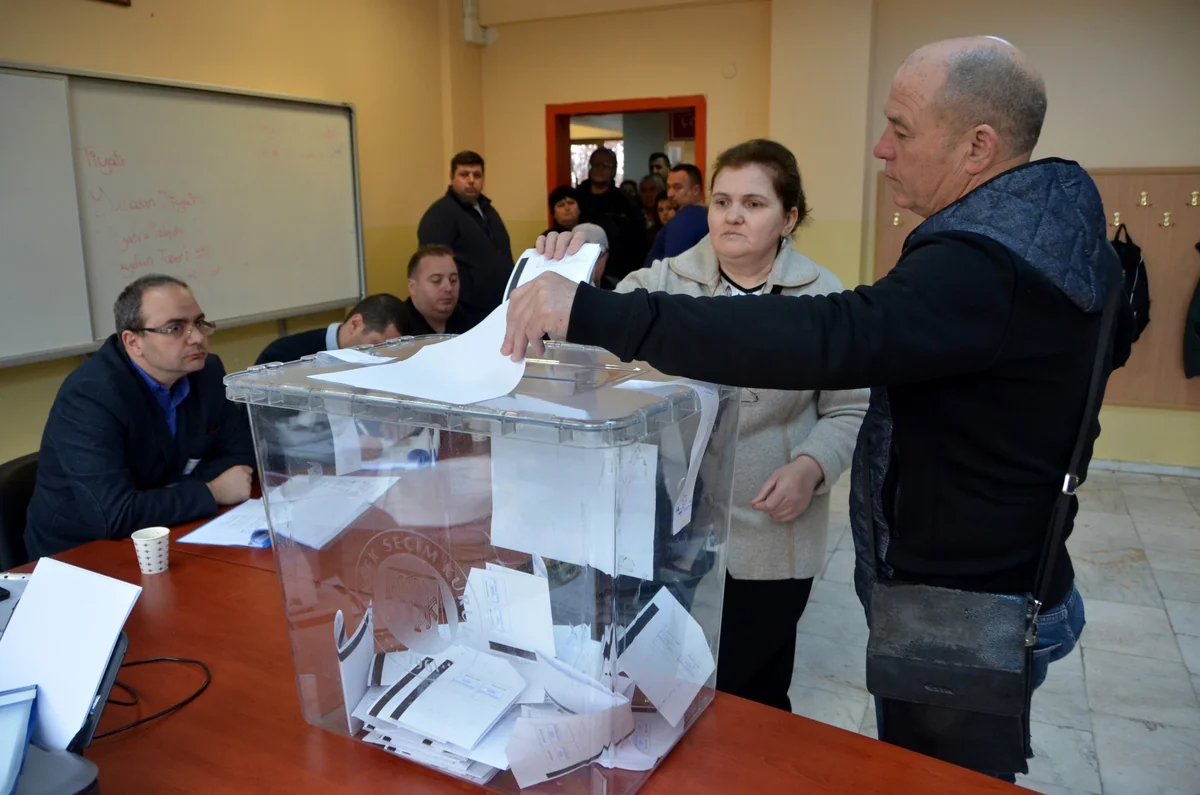 Türkiyədə seçkilərdə iştirak edə biləcək partiyaların siyahısı açıqlanıb
