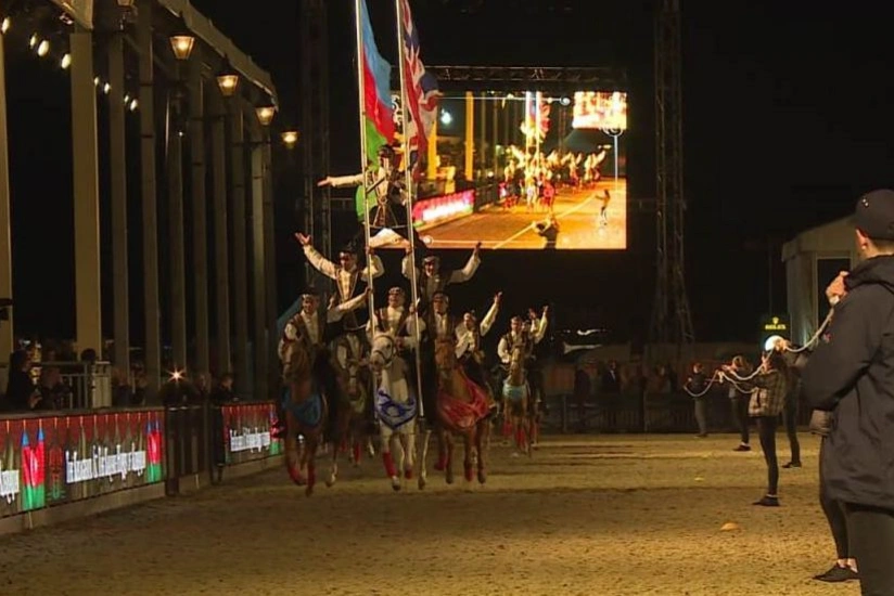 Qarabağ atları Vindzor Kral Atçılıq Şousunda nümayiş olunub
