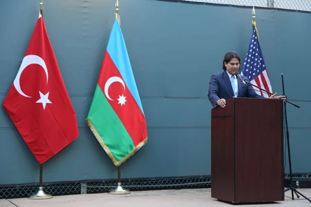 Azərbaycan və Türkiyə Baş Konsulluqları Los-Ancelesdə ilk dəfə iftar süfrəsi açıb