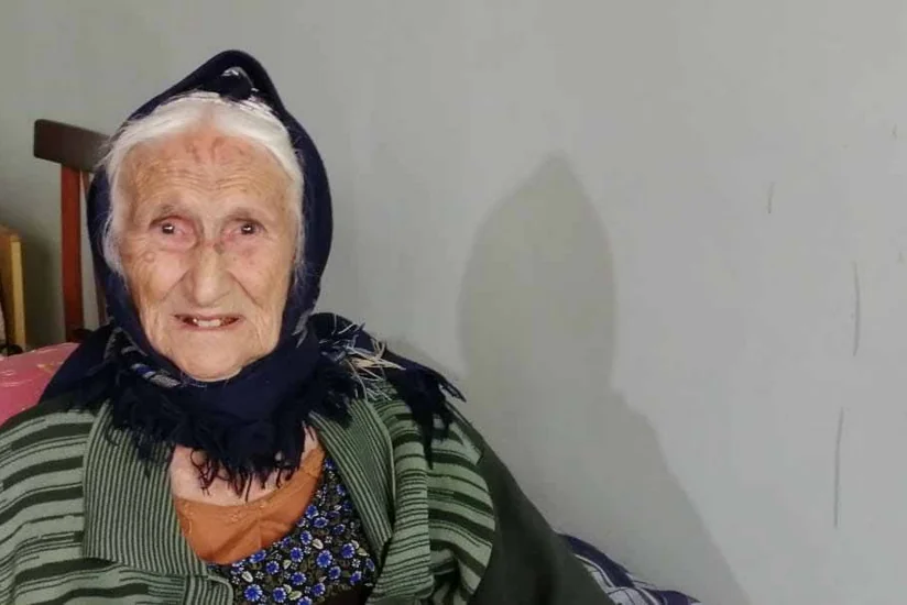 Проголосовала 115-летняя избирательница - ФОТО