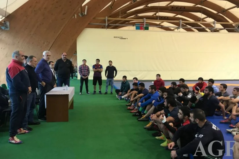 Azərbaycanın dünya çempionatında medal qazanan güləşçiləri mükafatlandırılıb