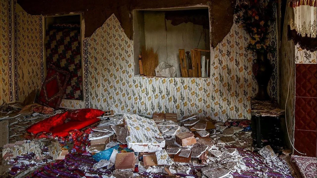 İranda zəlzələdə yaralananların sayı 970 nəfəri ötüb