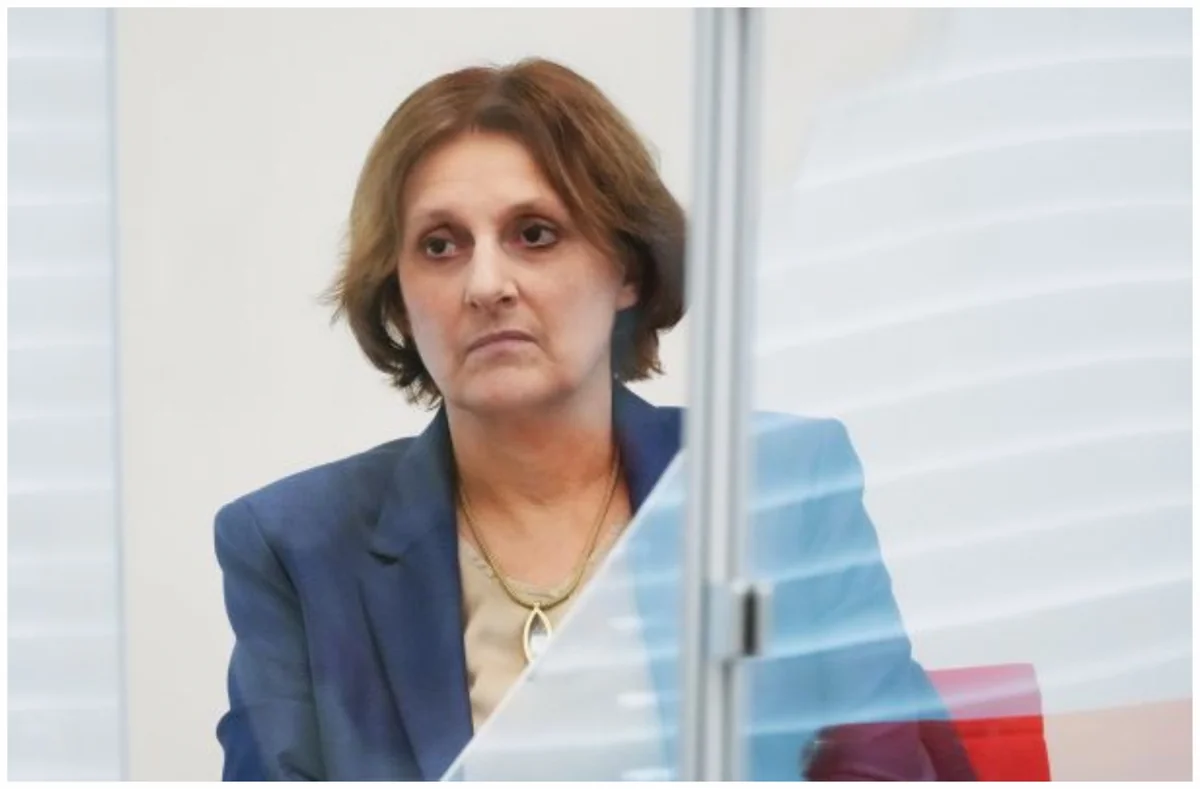 Жена Шольца уходит с поста министра образования Бранденбурга