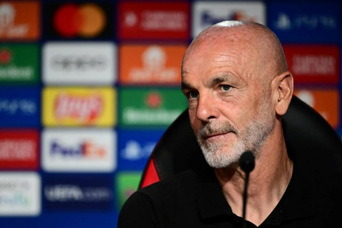 Milan baş məşqçini göndərir, klubun sahibi Konteni gətirmək istəyir
