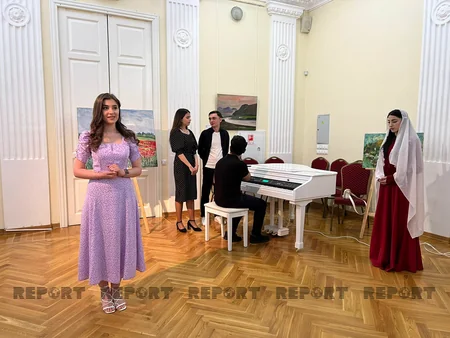 В Саратове отрылась выставка Цветные сны Азербайджана