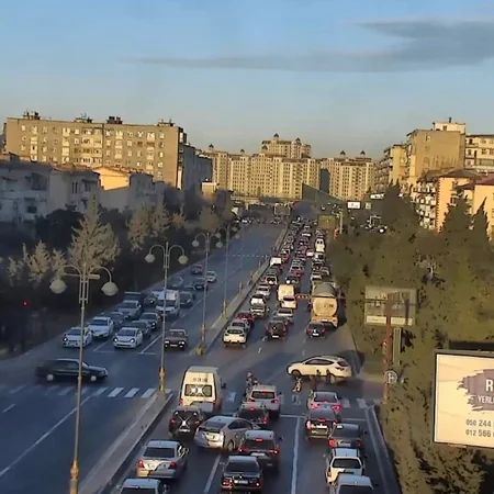 Bakının bir sıra yollarında tıxac müşahidə olunur
