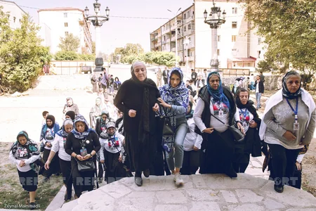 Vətən müharibəsi şəhidlərinin övladları Şuşada olub