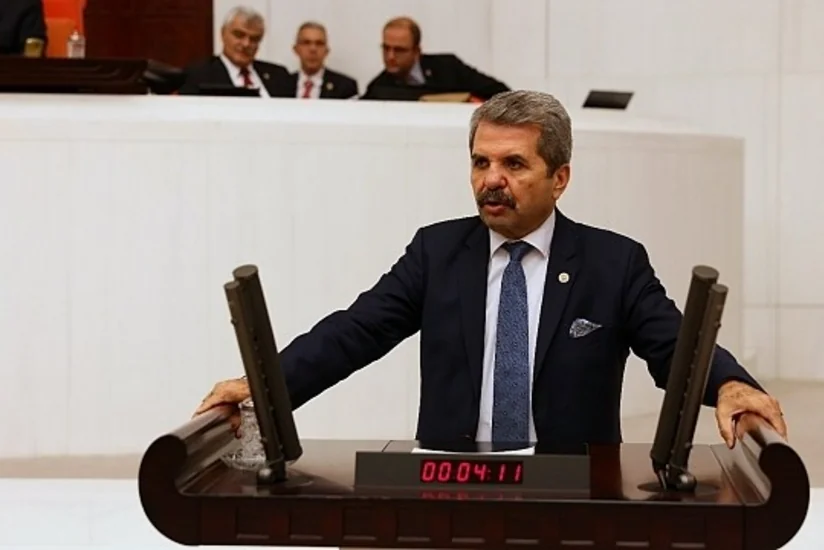 Türkiyəli deputat Əhməd Cavadla bağlı paylaşım edib