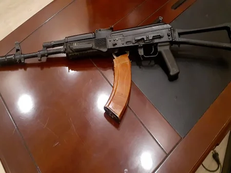 Bakıda narkotik və silah-sursat satmaq istəyən şəxslər tutulub