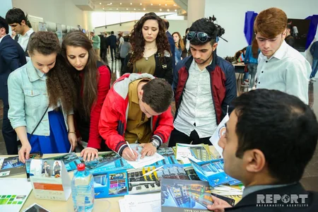 Bakıda “Karyerada ilk addım” devizi altında məşğulluq tədbiri keçirilib