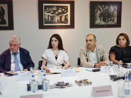 “İçərişəhər” Muzey Mərkəzinin Elmi Şurasının ilk iclası keçirilib