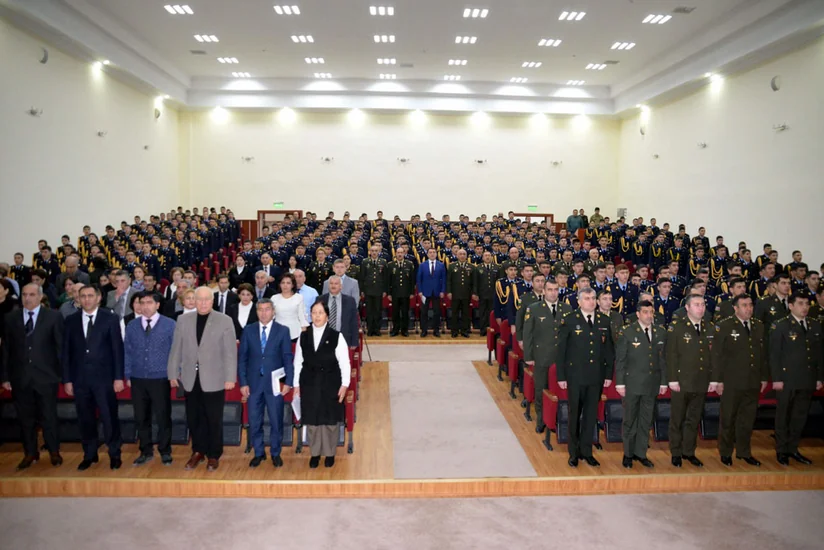 “İlham Əliyev və ordu quruculuğu” mövzusunda elmi-metodiki seminar keçirilib