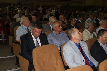 ​SOCAR Ployeşti Neft-Qaz Universitetində yubiley tədbirində iştirak edib