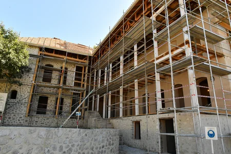 Ilham Aliyev and Mehriban Aliyeva view progress of works in newly-built facilities in Shusha