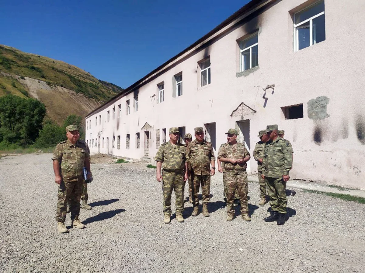 Руководство Минобороны посетило строящиеся воинские части на освобожденных территориях