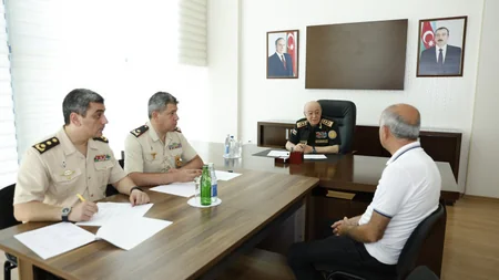 Kəmaləddin Heydərov Şamaxıda vətəndaşları qəbul edib