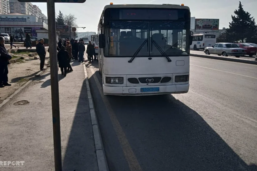 В Баку автобус сбил и нанёс травмы пожилой женщине - ФОТО