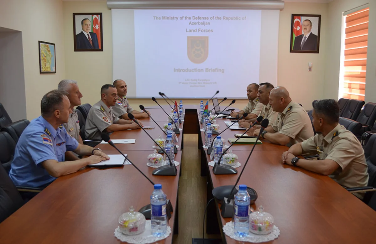 Azerbaijani Serbian military experts meet