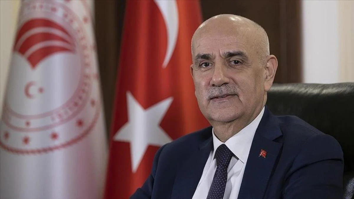 Türkiyəli nazir: Zəlzələ bölgəsində qida təhlükəsizliyi ilə bağlı problemlərin yaşanmaması üçün çalışırıq