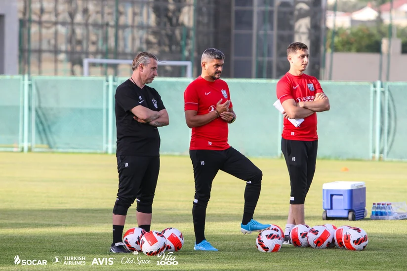 Neftçi Regekampfın rəhbərliyi altında ilk məşqinə çıxıb