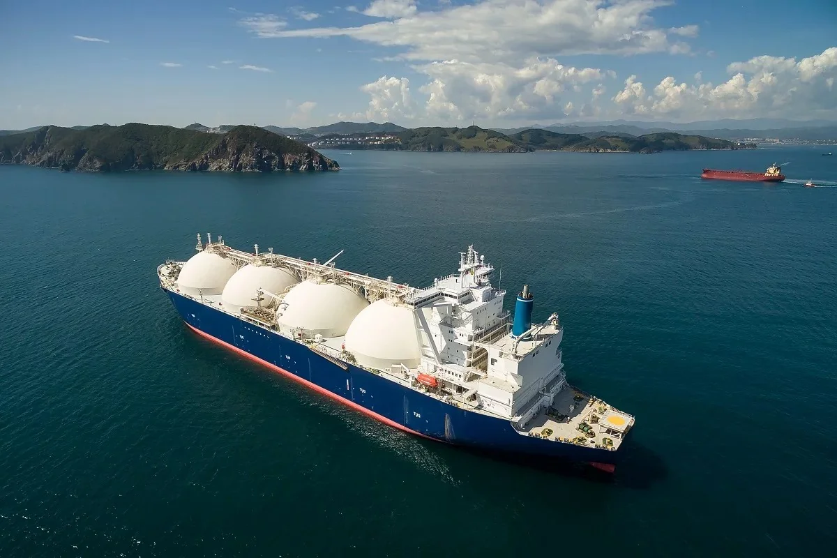 QatarEnergy и TotalEnergies подписали контракт в рамках СПГ-проекта