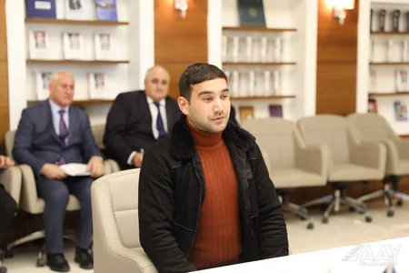 Saleh Məmmədov Xızıda vətəndaşları qəbul edib