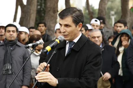 Bakıda “Bayraq yürüşü” keçirilib