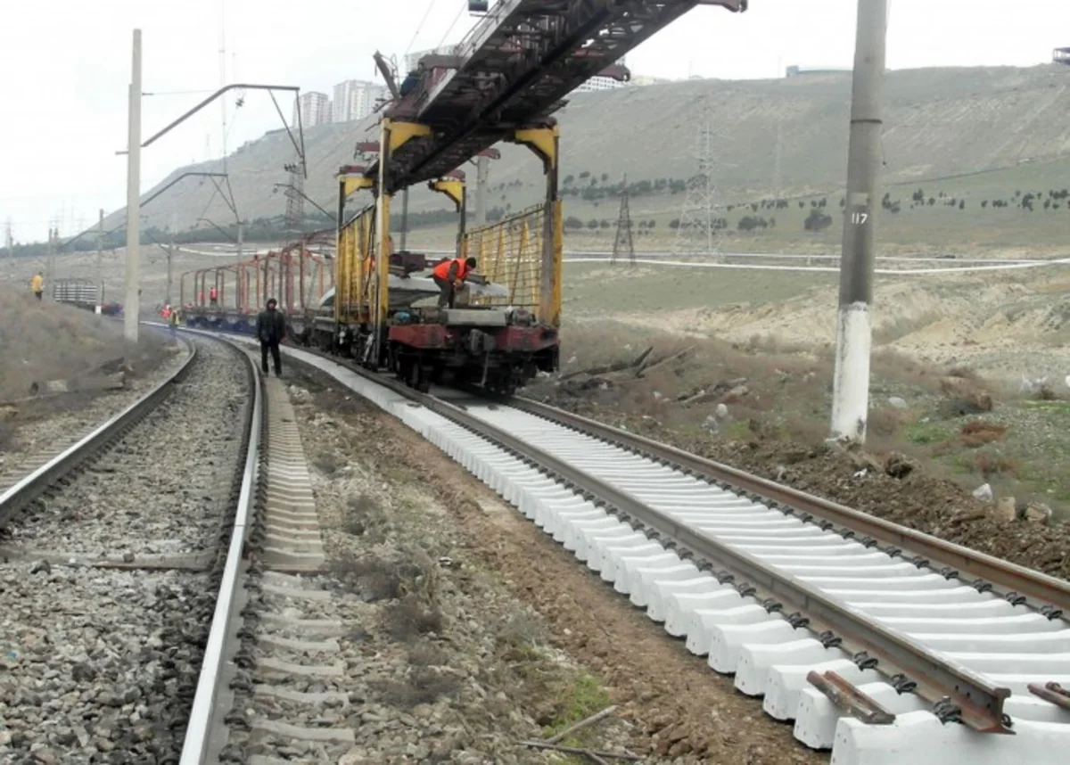 Gürcüstan mətbuatı: Bakı-Tbilisi-Qars dəmir yolu xətti 2018-ci ildə istismara veriləcək
