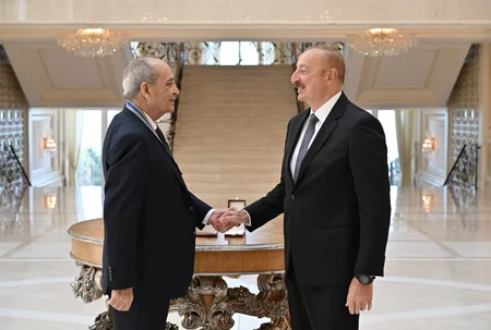 Prezident İlham Əliyev Xalq artisti Rasim Balayevə “İstiqlal” ordenini təqdim edib - YENİLƏNİB