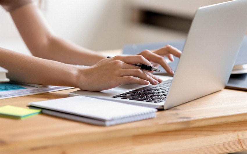 Iranians advised to work remotely if possible