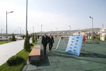 Prezident İlham Əliyev Bakıda yeni istifadəyə verilən idman və istirahət parkında yaradılan şəraitlə tanış olub - YENİLƏNİB